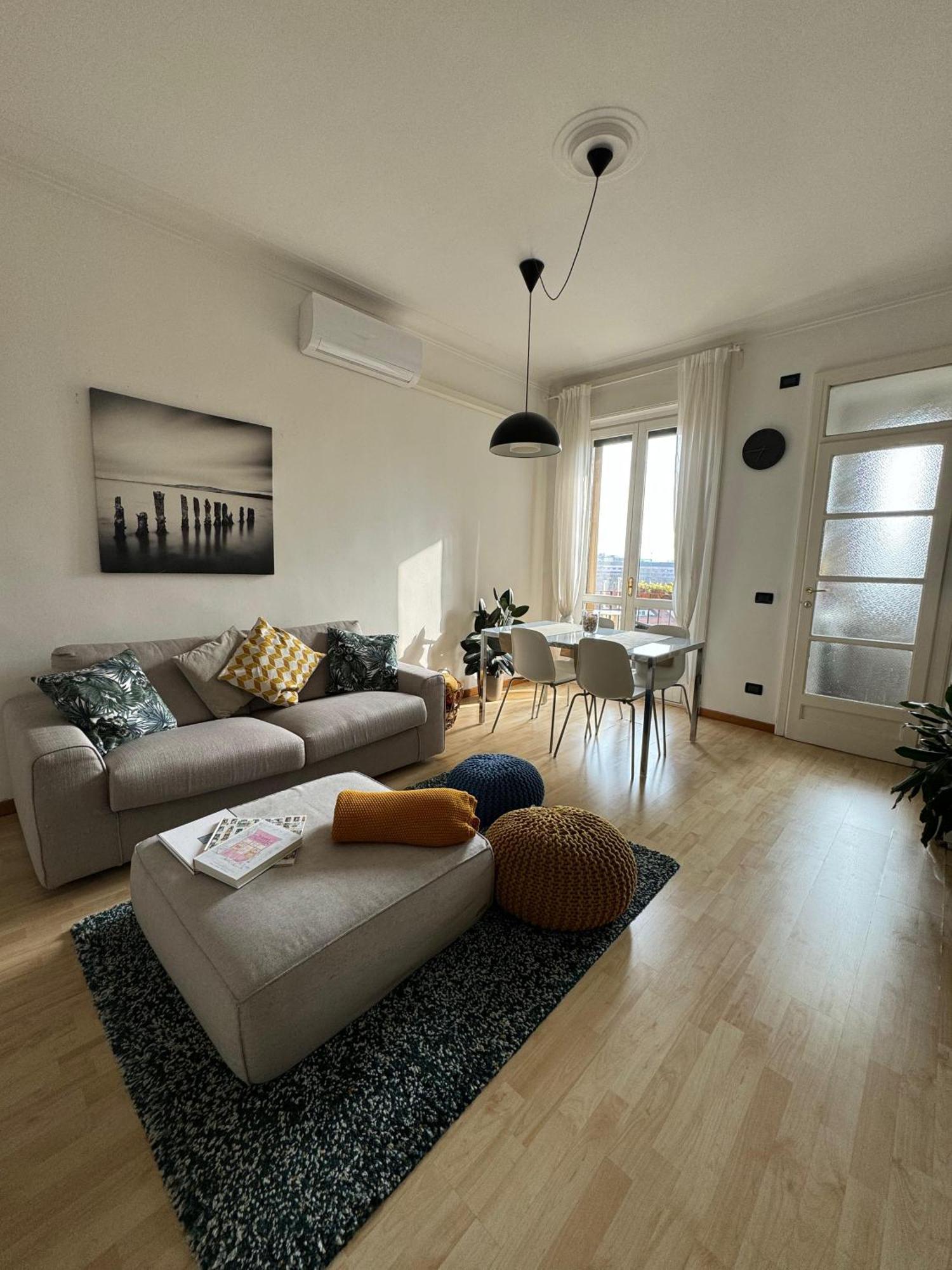 Trilocale Con Due Balconi A Isola Porta Nuova Appartement Milaan Buitenkant foto